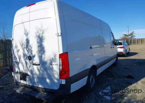 2024 Mercedes-Benz Sprinter 2500 High Roof 4-Cyl Diesel from USA, damaged, VIN W1Y4KCHY0RT187979